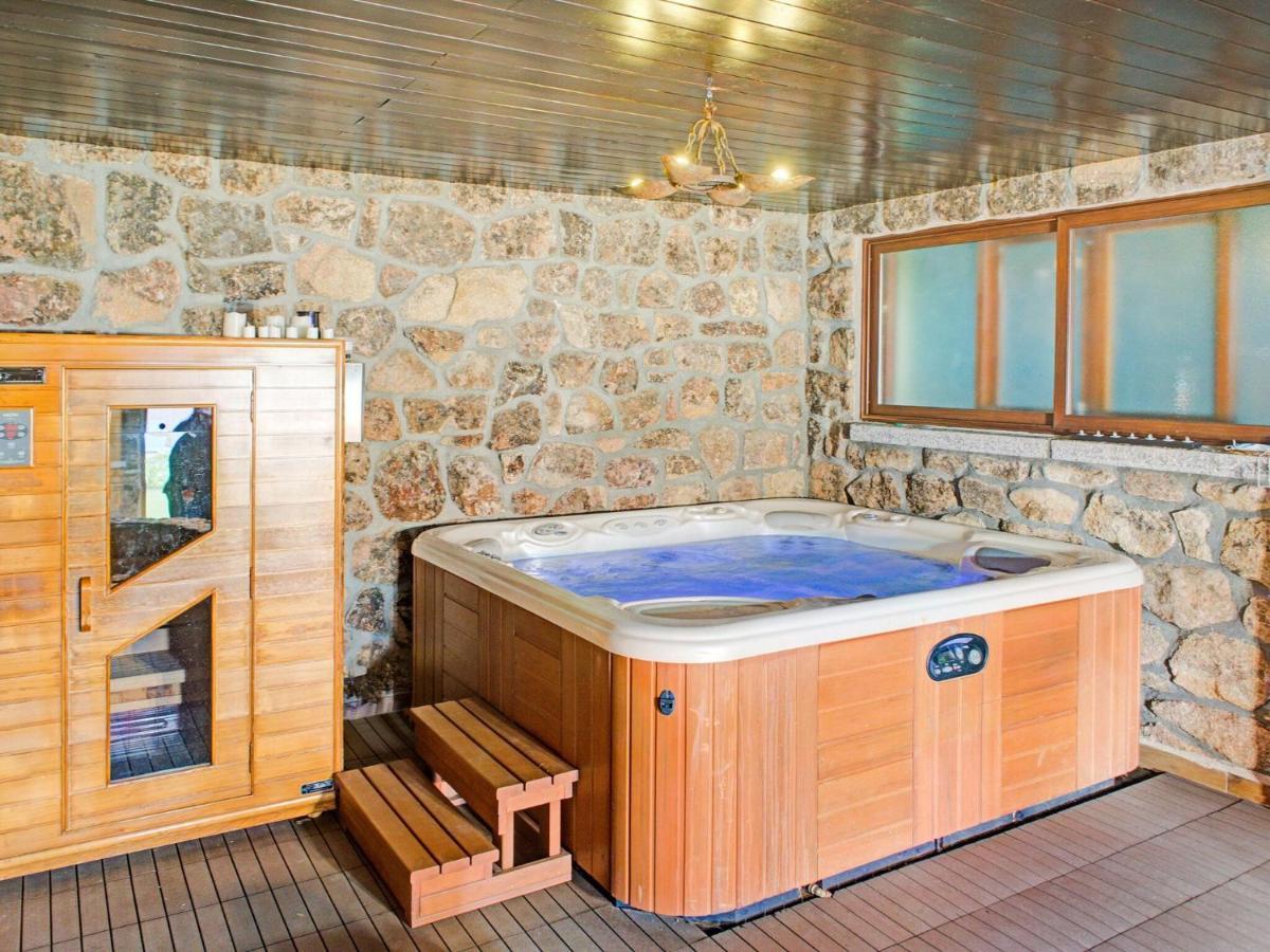 Rural Apartment With Shared Garden Pool And Spa Galapagar Ngoại thất bức ảnh