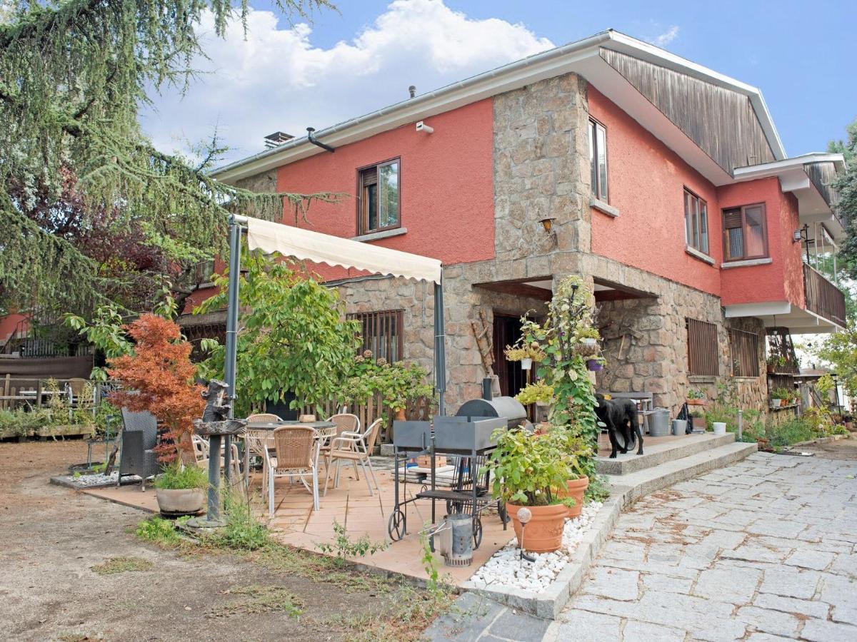 Rural Apartment With Shared Garden Pool And Spa Galapagar Phòng bức ảnh